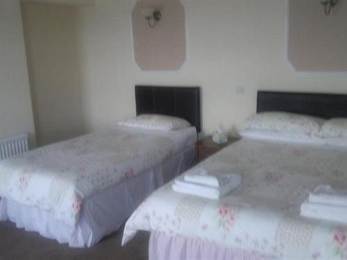 Highlander Hotel สการ์โบโรห์ ภายนอก รูปภาพ